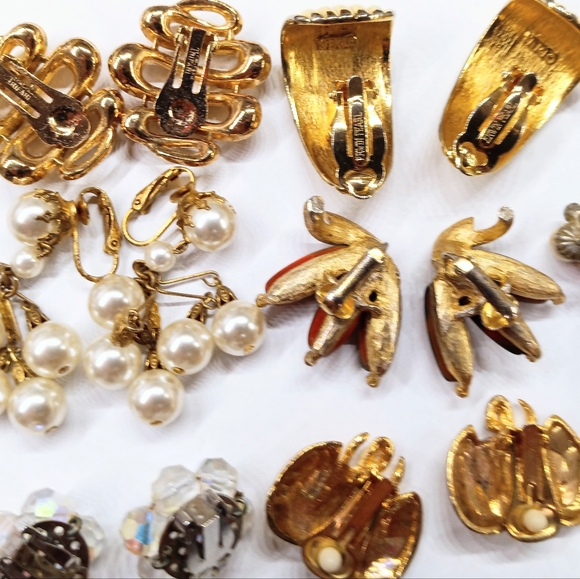 Vintage Earring Lot 15 prs Clip Screwback - Bogoff Sarah Cov Erwin Pearl Trifari - Picture 9 of 11